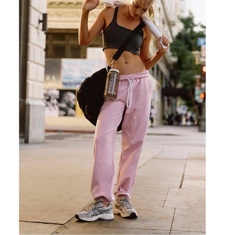 Free People Movement For the Win Joggers NWT
Size: Small
